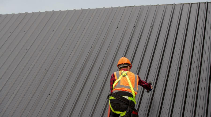 Professional gutter cleaning in Wayland, MO